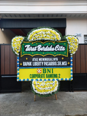 Papan Bunga Duka di Loto